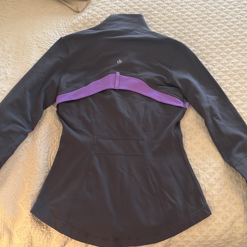 Lululemon Devine Jacket Gray Purple - image 5